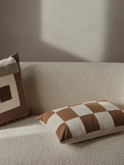 Fold Patchwork Cushion fra Ferm Living