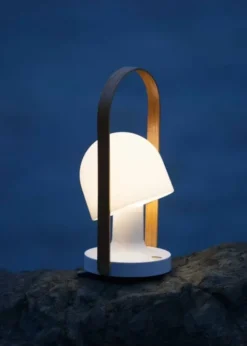 Follow Me bordlampe fra Marset