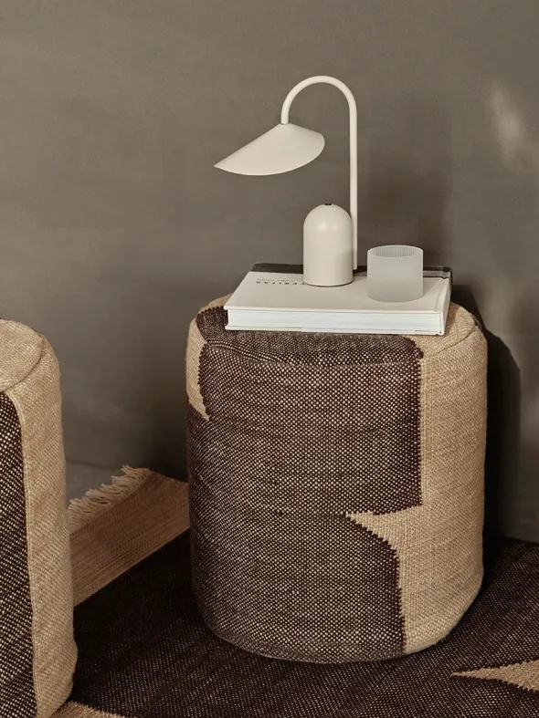 Forene Cylinder Pouf fra Ferm Living