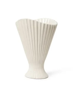 Fountain Vase fra Ferm Living