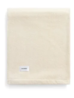 Gelato Towel, cocount white fra Magniberg