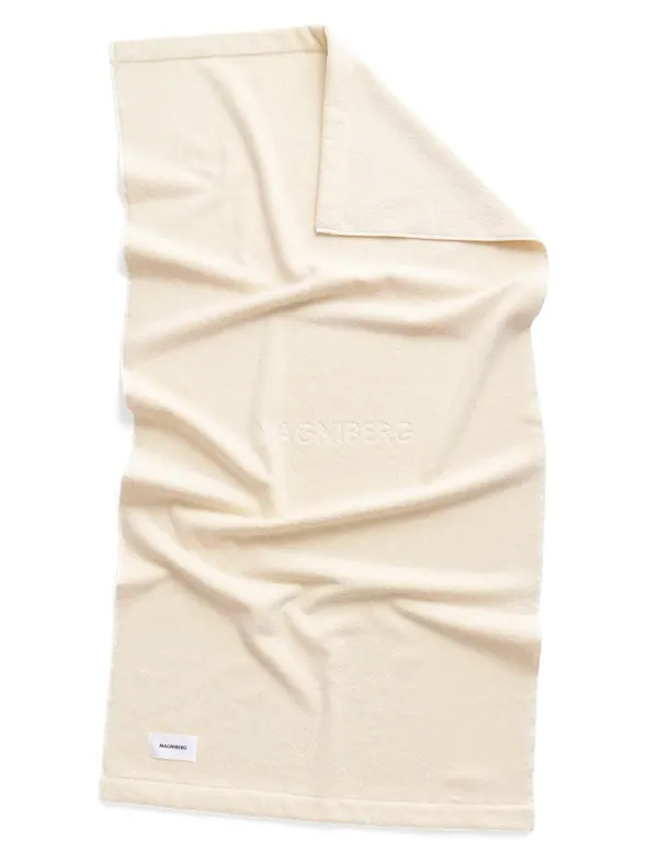 Gelato Towel, cocount white fra Magniberg