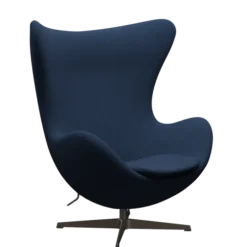 3316 Ægget loungestol, stel i brown bronze af Arne Jacobsen