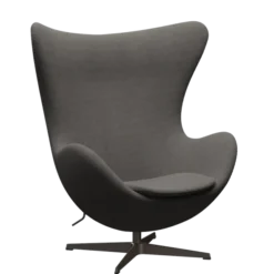 3316 Ægget loungestol, stel i brown bronze af Arne Jacobsen