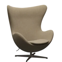 3316 Ægget loungestol, stel i brown bronze af Arne Jacobsen