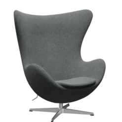 3316 Ægget loungestol, stel i børstet aluminium af Arne Jacobsen