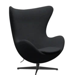 3316 Ægget loungestol, stel i sort af Arne Jacobsen