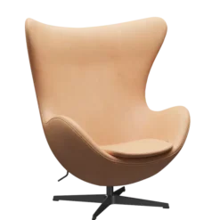 3316 Ægget loungestol, stel i sort af Arne Jacobsen