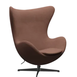 3316 Ægget loungestol, stel i sort af Arne Jacobsen