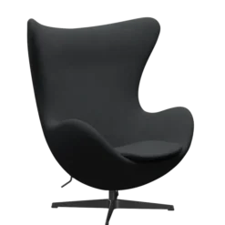 3316 Ægget loungestol, stel i sort af Arne Jacobsen