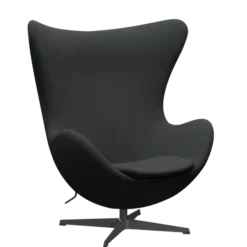 3316 Ægget loungestol, stel i warm graphite af Arne Jacobsen