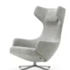 Grand Repos Lænestol, cream/dark brown fra Vitra