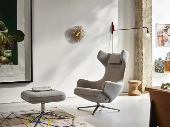 Grand Repos Lænestol, cream/dark brown fra Vitra