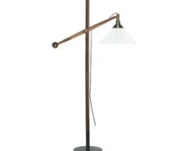 325 Gulvlampe fra Le Klint