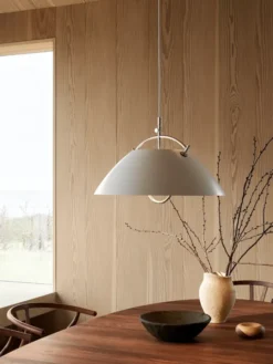 HJW37 Pendel u. Hejs af Hans J. Wegner