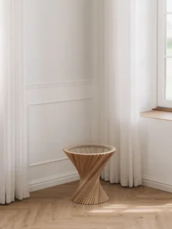 HYPERBEL sidebord, natur eg fra VIA Copenhagen