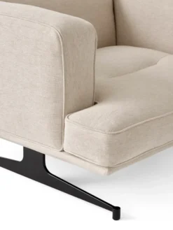 Inland AV21 Lounge Chair fra &Tradition