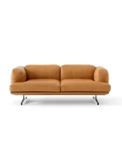 Inland AV22 sofa fra &Tradition