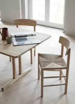 J39 Folkestolen, sæbebehandlet eg af Børge Mogensen