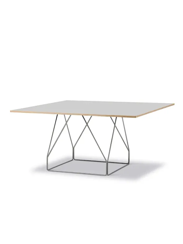 JG Table 140x140 cm fra Fredericia Furniture