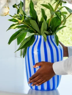 Juice Vase High, blue fra Hay