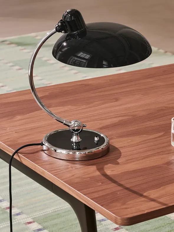 Kaiser Idell Bordlampe fra Fritz Hansen
