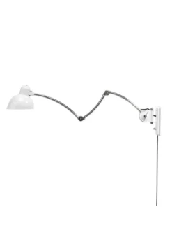 Kaiser Idell 6559-W væglampe fra Fritz Hansen