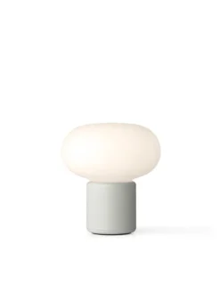 Karl-Johan portable bordlampe, Light Grey fra New Works