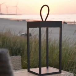 Lucerna lanterne med LED fra Loom Design