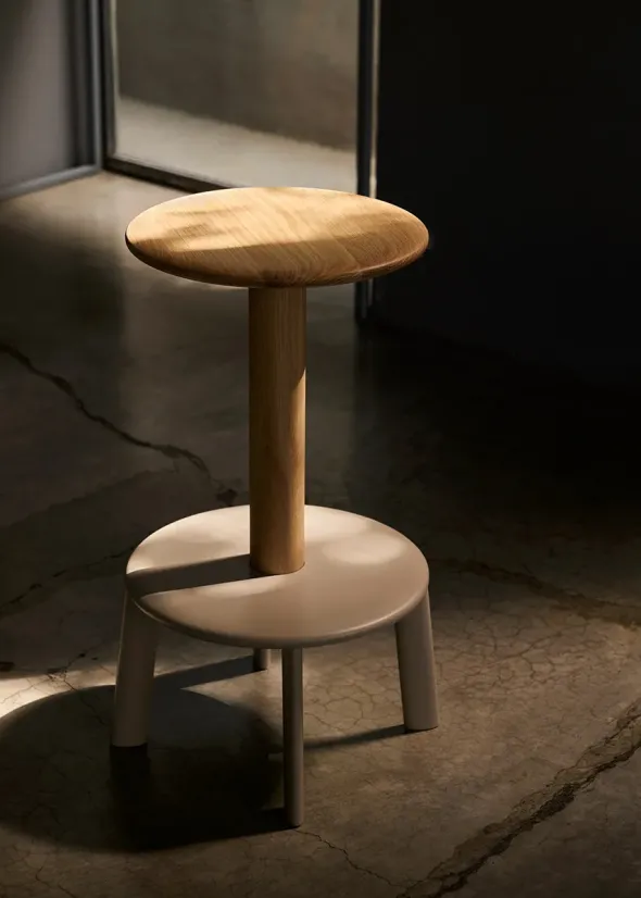 Massif AV39 Counter Stool fra &Tradition