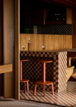 Massif AV39 Counter Stool fra &Tradition