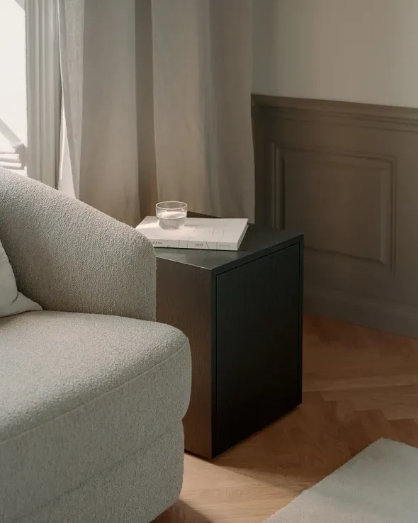 Mass Side Table, black fra New Works