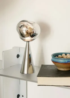 Melt Portable Bordlampe, silver fra Tom Dixon
