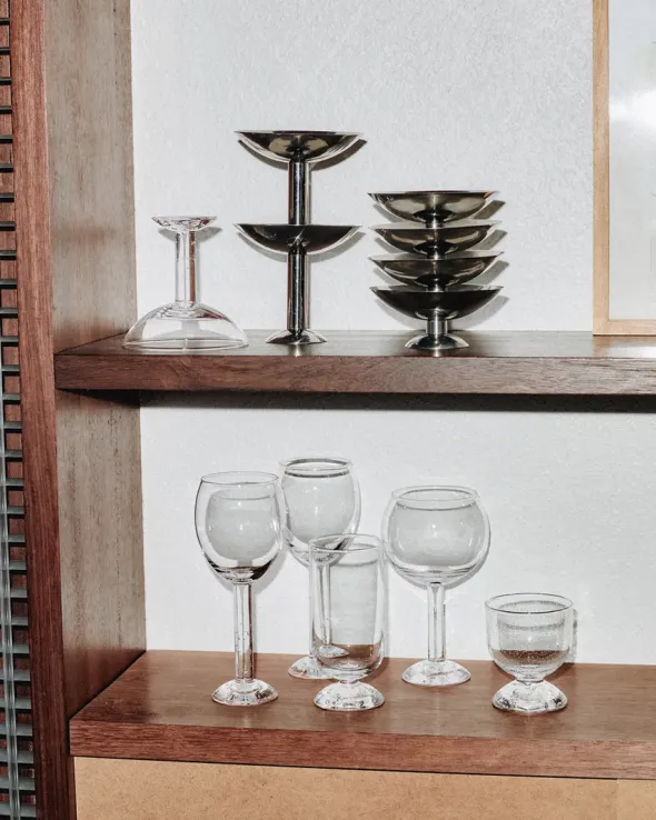 Metal Champagne Coupe, tall fra Louise Roe