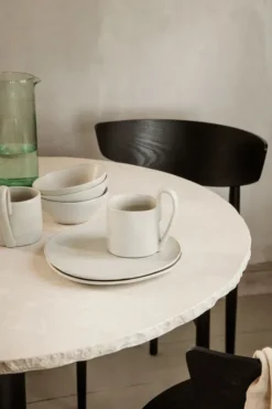 Mineral Dining Table fra Ferm Living
