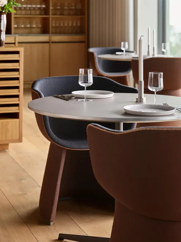Monolit Dining Chair m. Keder fra Fritz Hansen