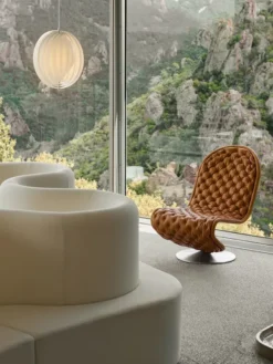 Moon Acrylic Pendant, Ø34 af Verner Panton