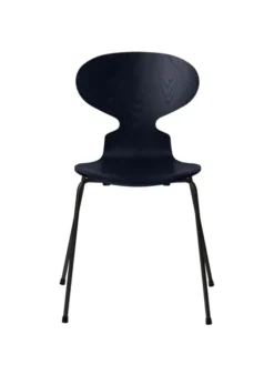 3101 Myren Stol i farvet ask af Arne Jacobsen