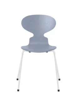 3101 Myren Stol i farvet ask af Arne Jacobsen