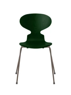 3101 Myren Stol i farvet ask af Arne Jacobsen