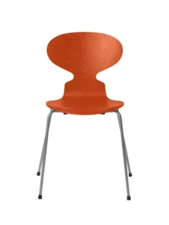 3101 Myren Stol i farvet ask af Arne Jacobsen