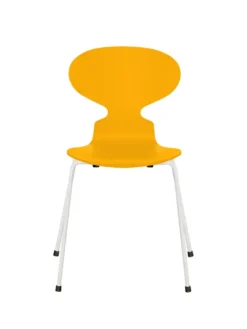 3101 Myren Stol lakeret af Arne Jacobsen