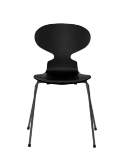3101 Myren Stol lakeret af Arne Jacobsen