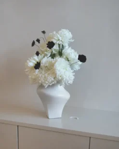 Nami Vase fra Hein Studio