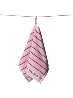 Naram towel - Baby pink & Ski patrol fra Bongusta