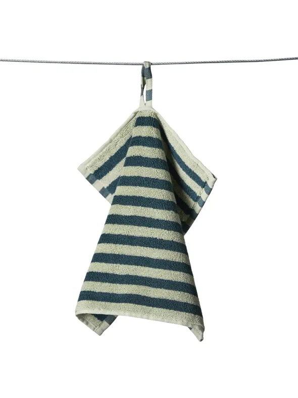 Naram towel - Sea foam & Deep teal fra Bongusta