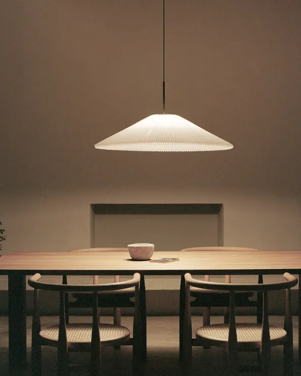 Nebra Pendant Lamp Large fra New Works