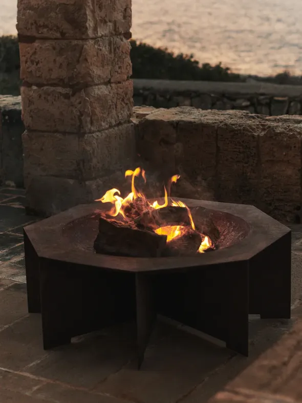 Otte Fire Pit fra Ferm Living