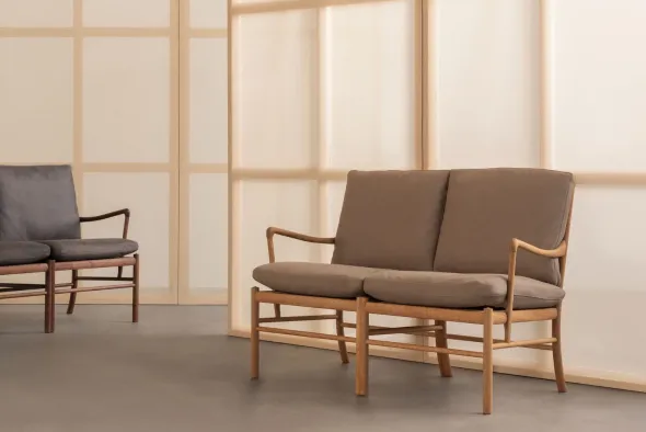 OW149-2 Colonial sofa eg olie, Terra-læder af Ole Wanscher