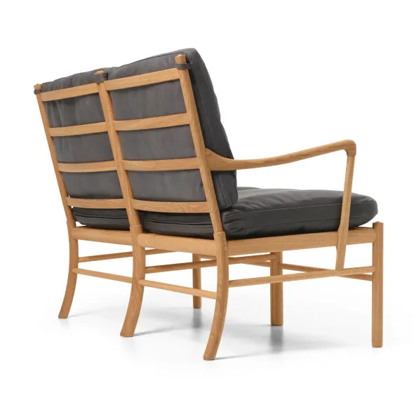 OW149-2 Colonial sofa eg olie, Terra-læder af Ole Wanscher